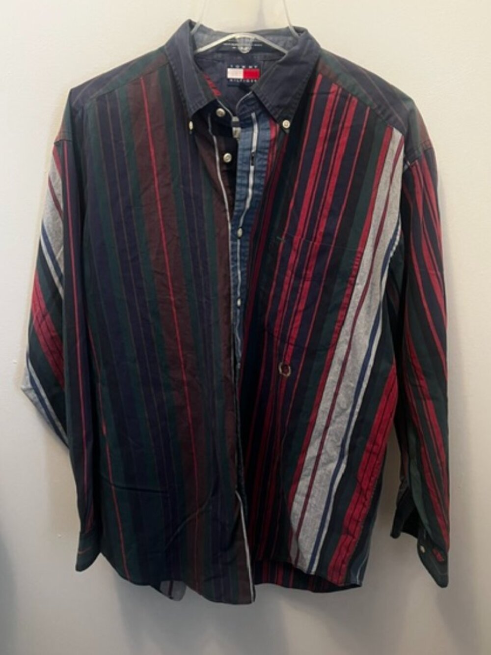 Men's Tommy Hilfiger Button Shirt, Size M, Multi color Long Sleeve Logo, Ex Con!